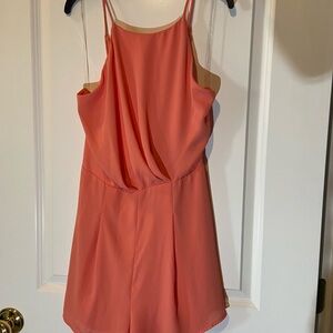 NWOT Lush Romper Short Jumpsuit Straps Elastic Waist Lined Tie Back Size M